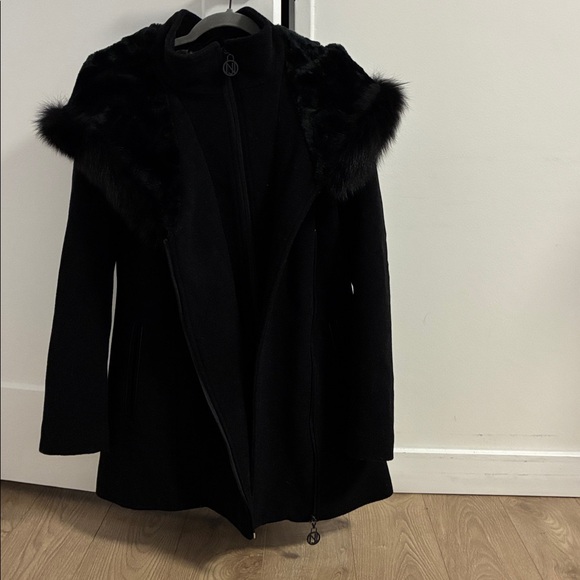 NIKKI JONES WOOL CASHMERE BLEND COAT WITH FUR TRIM HOOD - Picture 5 of 7